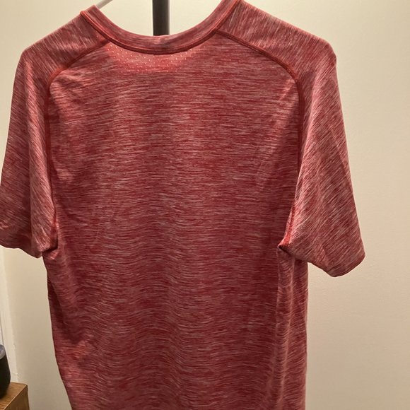 lululemon Metal Vent 1.0 Short Sleeve Shirt Surge Large Royal Ruby/White - Picture 4 of 4
